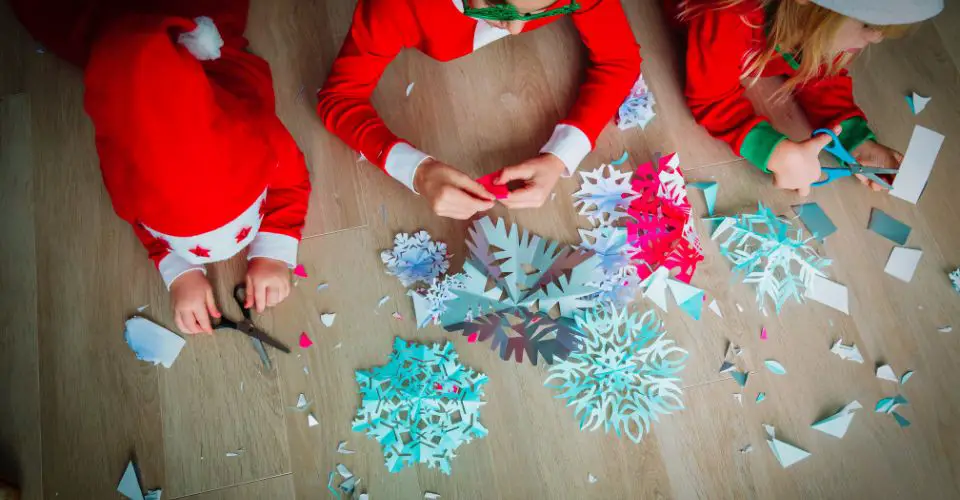 Christmas Paper Craft Ideas For Festive Family Fun I Love IT christmas-paper-craft-ideas-for-festive-family-fun-i-love-it