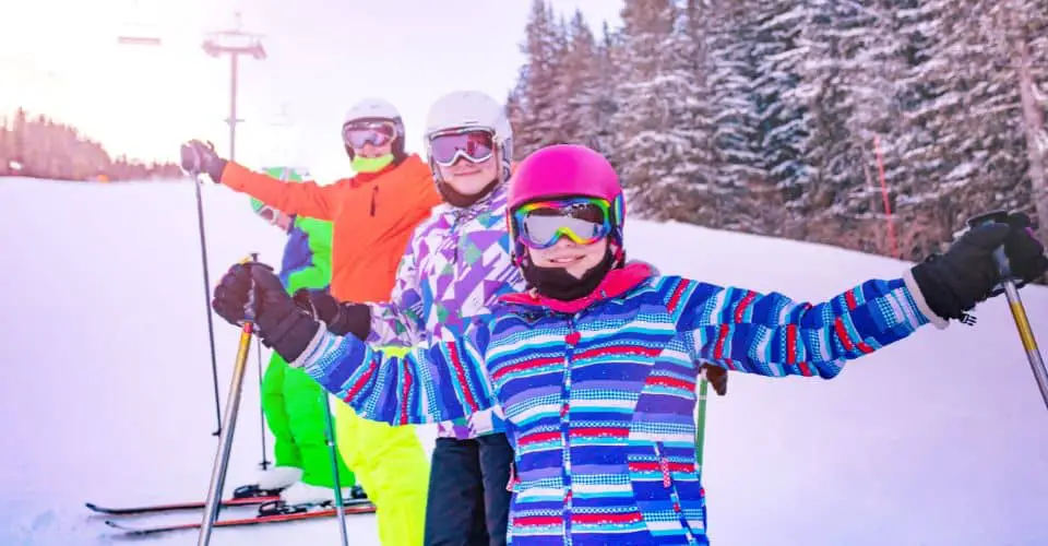 Downhill Skiing 101 [The Beginner’s Guide] I Love IT